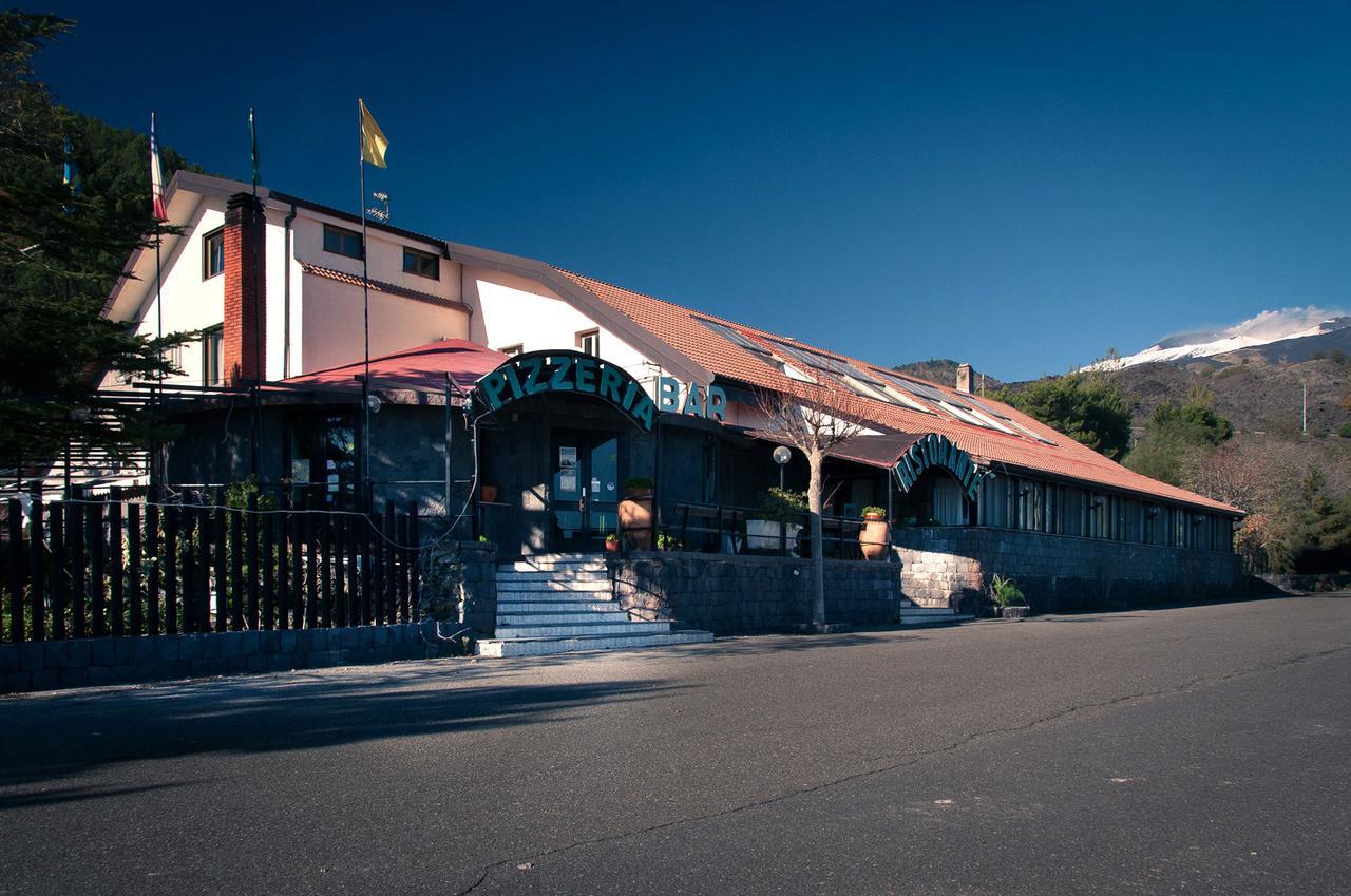 La Nuova Quercia Hotel Belpasso Eksteriør billede